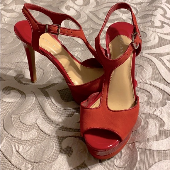 Gianni Bini Heels - Picture 1 of 3